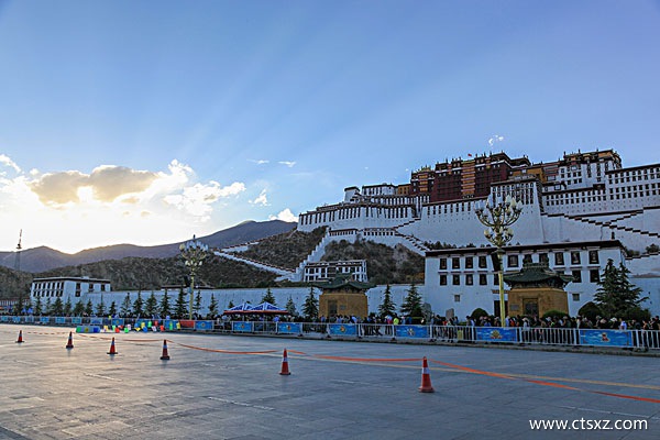 布達拉宮